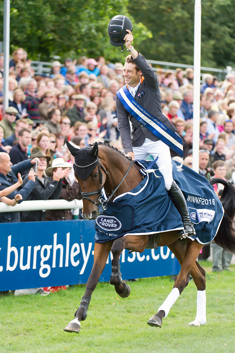 CHRISTOPHER BURTON (AUS) RIDING NOBILIS 18